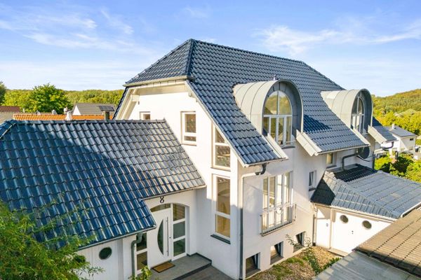 239 m² Familienhaus mit flexiblem Gartengeschoss – provisionsfrei