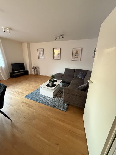 Helle,Schöne Wohnung Stadtmitte, Möbliert, Aufzug, Balkon – Foto 10