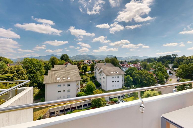 Höchste Penthouse-Etage in Achern Exklusives Wohnen mit spektakulärem Panoramablick – Aussicht von der Terrasse