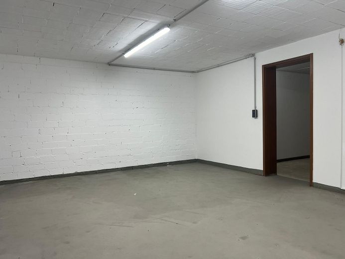 großer Kellerraum 