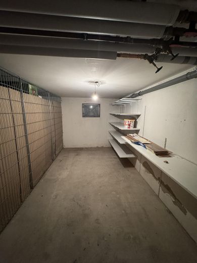 Charmante 2-Zimmer-Wohnung mit Balkon, Stellplatz und Einbauküche – Erstbezug nach Renovierung – Kellerraum