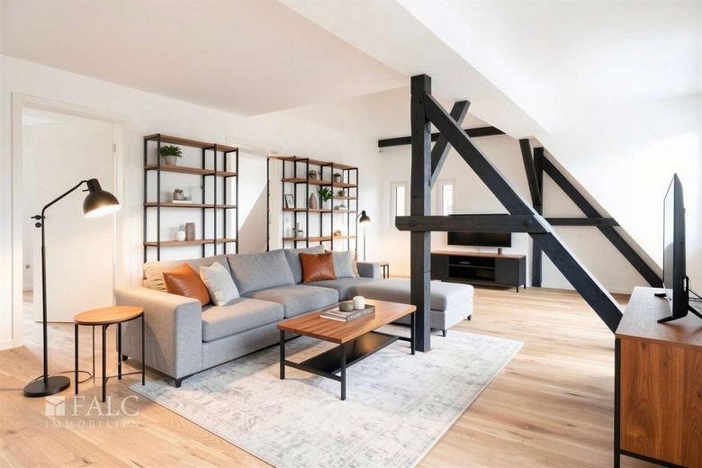 SAARN: Licht, Luft und Loft-Feeling - sanierte 3-Zimmer-Dachgeschosswohnung mit Balkon – Wohnzimmer (Einrichtungsbeispiel)