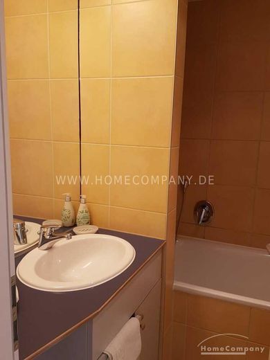 Appartamento di 3 locali, arredato, piano terra, con balcone, posizione centrale a WOB. – 194468d1b7087807d2d546844e4abc88dd91a763.jpg
