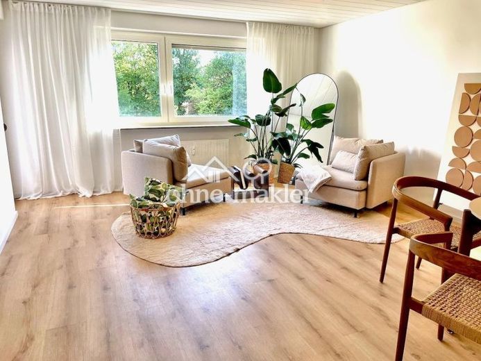 HELLE, MODERNISIERTE UND LICHTDURCHFLUTETE 3-ZIMMER-WOHNUNG MIT SÜDBALKON IN BÖBLINGEN-DAGERSHEIM – फोटो 1