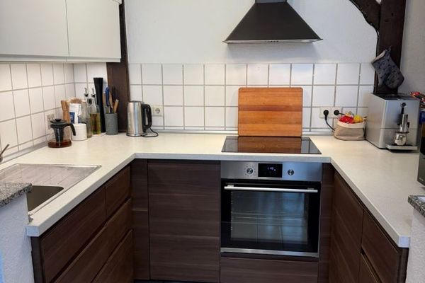 ¡Adopción gratuita de la cocina del inquilino anterior! ¡ENTRAR INMEDIATAMENTE y ahorrar dos alquileres con gastos incluidos!*