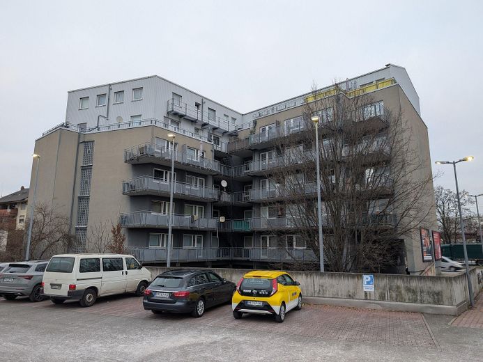 Clever investieren oder selbst einziehen – attraktives Studio-Apartment zum Kauf – Rückansicht 