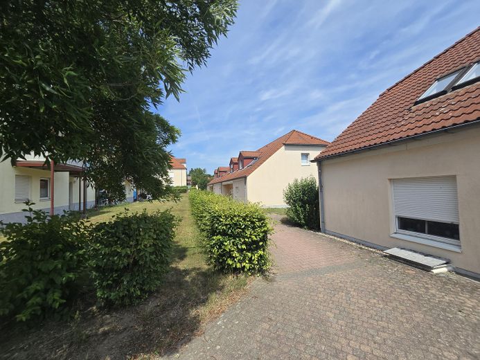 Helle Moderne 1-Zimmer Wohnung mit Einbauküche und Balkon in Motzen – Foto 29