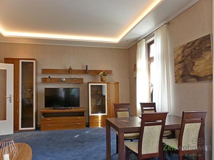 (EF0628_M) Dresden: Briesnitz, luxuriöse Villenwohnung mit Wintergarten, WLAN, 2x WC, Gartenmitnutzung – Foto 1