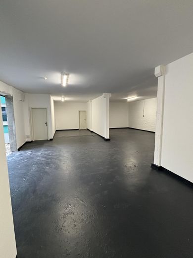 Überdachter Garagenstellplatz in Erbenheim zu vermieten – फोटो 1