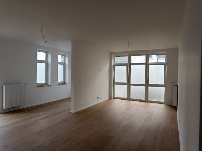 Wysokiej jakości zmodernizowane, bez barier – mieszkanie 2-pokojowe z dużym tarasem – Wohnbereich Wohnung 6
