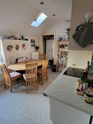 Marburger Südviertel: Gründerzeitwohnung in Bestlage – Küche
