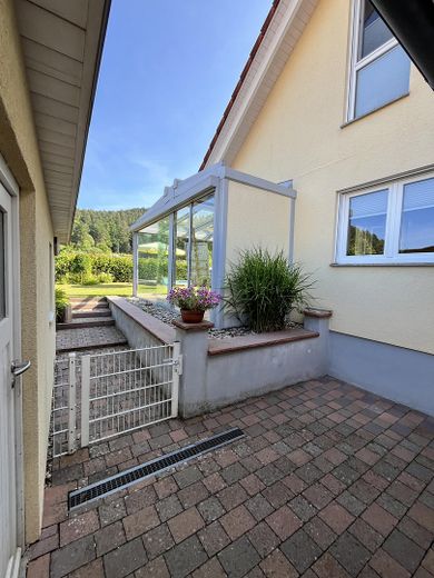 Westseite Zugang zum Garten