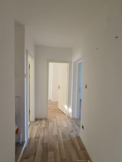 Apartamento de 3 habitaciones en Bln. Biesdorf – Flur