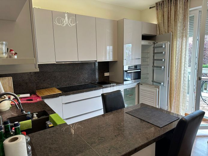 4 Zimmer Wohnung in einer Stadtvilla in Schmargendorf, Fußbodenheizung, Terrasse, 2 TG Stellplätze – Küche