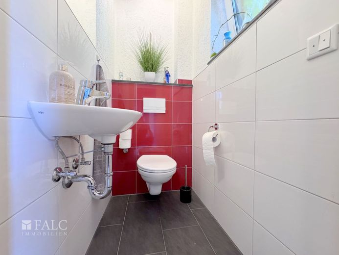 Platz zum Leben, Lieben &amp; Ankommen - moderne Wohnung – Gäste-WC