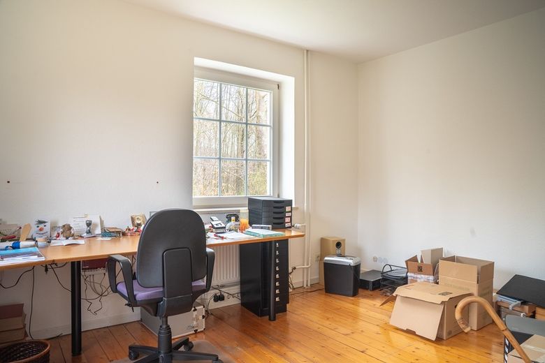 Waldrand‑Forsthaus mit Einliegerwohnung, Scheune & 5.920 m² Grundstück – Effizienzklasse B – Foto 28