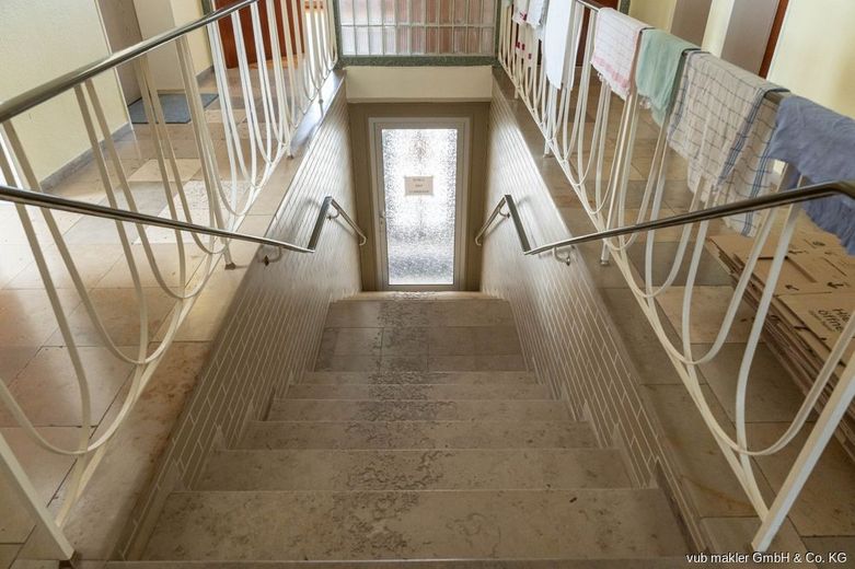 Stilvolles Wohn- und Geschäftshaus mit flexiblem Gewerbe und viel Raum zum Leben – VUB2388-14