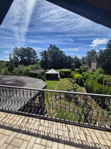 Charmantes Einfamilienhaus mit traumhaftem Südgarten, Wintergarten und Doppelgarage – Gartenansicht vom Balkon DG