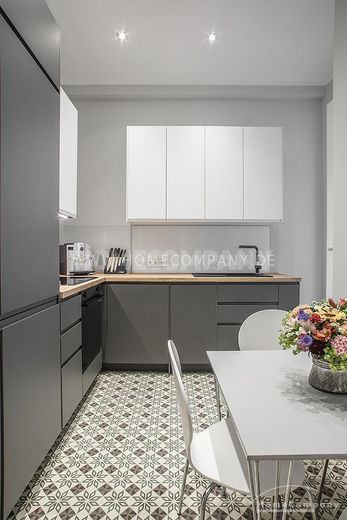 Sehr schöne helle, modern eingerichtete 3-Zimmer-Altbauwohnung nähe Glockenbach – 00e249eb52c7c2e551b432b60e65b54354842f41.jpg