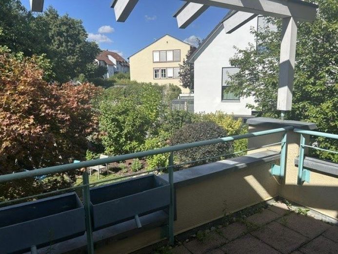 Aidlingen: Zentral gelegene 3 ZW mit Balkon für max. 5 Jahre – Foto 1