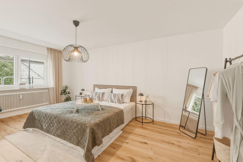 Sofort bezugsfreie, ohne Provison 2-Zimmer-Wohnung in Reutlingen – Schlafzimmer