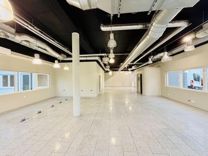 Loftartiges Ladenlokal - stylisch und hochwertig ausgestattet in Karlsbad - Langensteinbach – Verkaufsraum