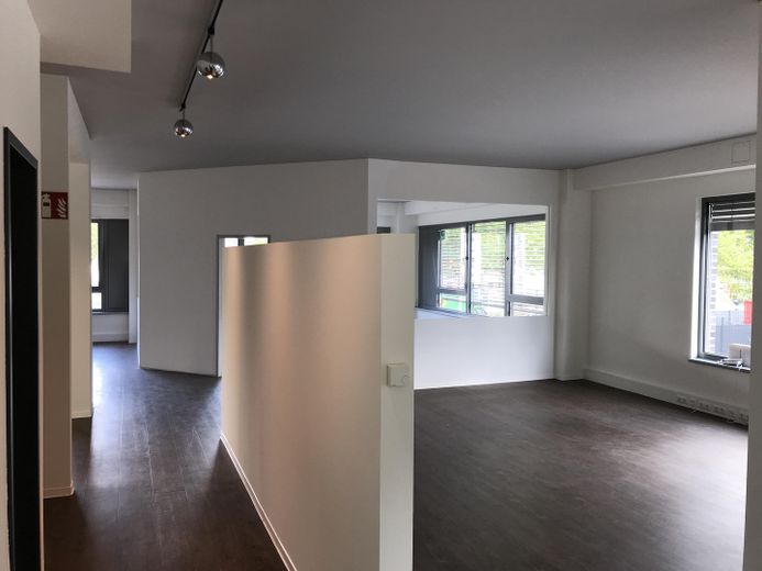 BEISPIEL  RAUMAUFTEILUNG