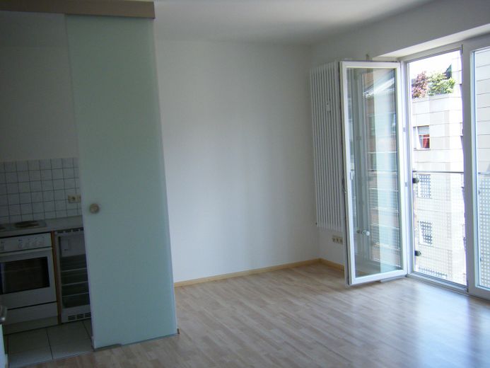 TOP MÜNCHEN-CITY -  MAXVORSTADT – 1. - 5. OG Mitte re. bzw. li.