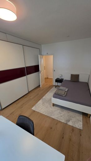 Zimmer 1