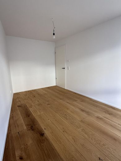 Pierwsze zasiedlenie po generalnym remoncie – nowoczesne mieszkanie 3-pokojowe w Aschaffenburgu – Schlafzimmer