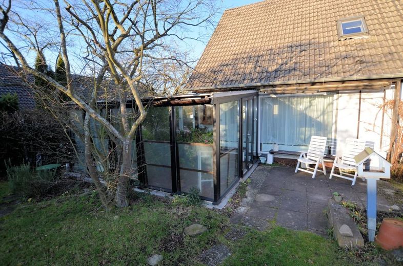 1-Familienwohnhaus mit Carport und Wintergarten in ruhiger Sackgassenlage – Heise Immobilien - 1-Familienwohnhaus mit Carport