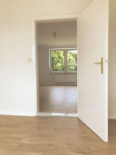 Gemütliche 3-Zimmer im 1.OG in ländlicher Grünlage – Wohnzimmer Beispiel