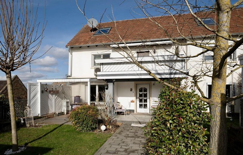 Hausansicht v. vorne