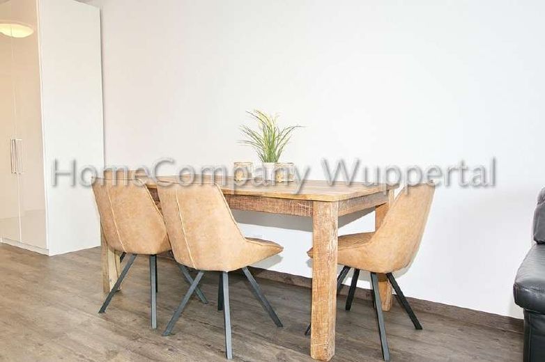 Luxuriöses Apartment in zentraler Lage mit Balkon, DSL-Wifi und Reinigungsservice – dbeac9eb481c6fb98477c16196a32c1f57331d7f.jpg