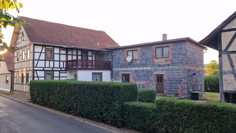 Huis met grote tuin en fruitbomen, landelijk, rustige ligging aan de dorpsrand – Foto 3
