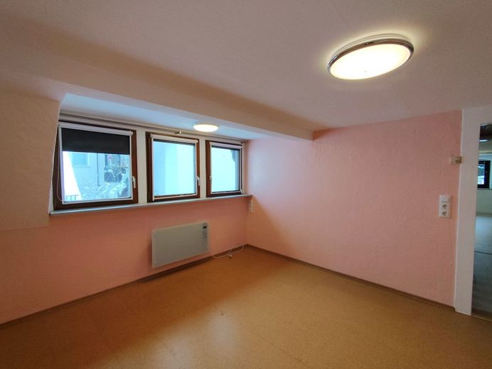 RESERVIERT - KLEIN, ABER OHO! Modernisiertes Einfamilienhäuschen mit Charme in 95346 Stadtsteinach - Einziehen &amp; Wohlfühlen! – DG Kinderzimmer Ansicht 2