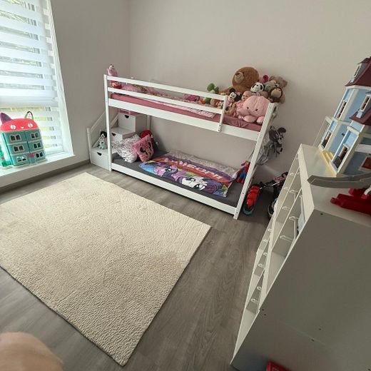 Zentrale 3,5-Zi.-EG-Wohnung,92m²,barrierefrei TG-provisionsfrei – Kinderzimmer