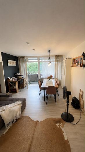 Sehr ruhige und schöne Wohnung – Wohnzimmer