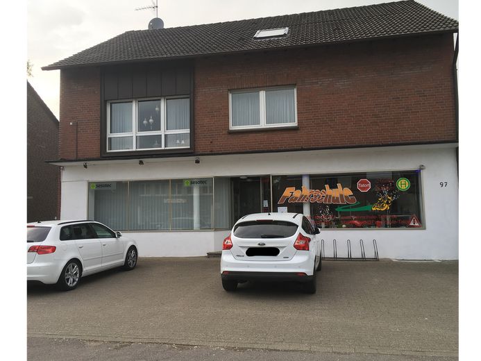 Sahibinden; Rhade merkezinde doğrudan ofis alanları – Fotoğraf 1