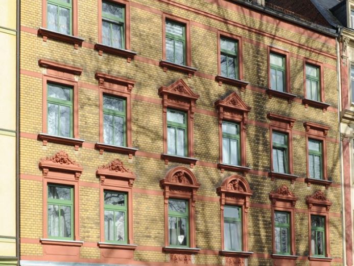 Stellplatz im geschützten Hinterhof in Zwickau frei! – Foto 1