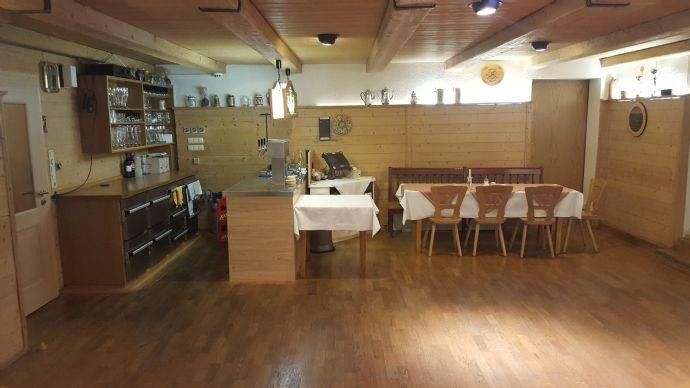 Pensión de 19 habitaciones, posada, cervecería al aire libre y vivienda del operador, conversión de «uso comercial a residencial» – Foto 21