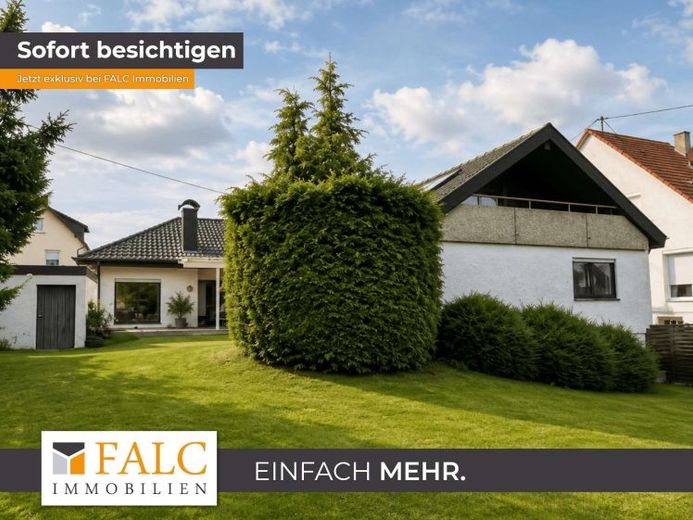 Großzügiges Einfamilienhaus mit Einliegerwohnung und traumhaften Gartengründstück – फोटो 1