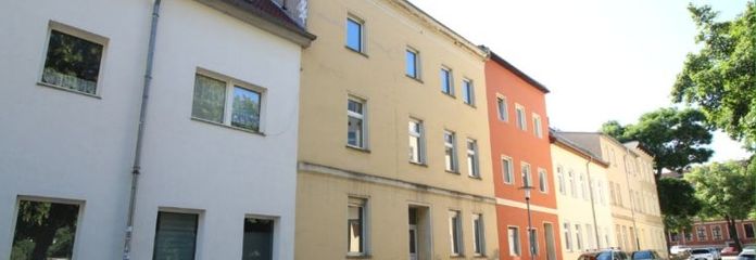 Attraktive Kapitalanlage: Teilmodernisiertes 4er-Mehrfamilienhaus mit hohem Ertragspotenzial