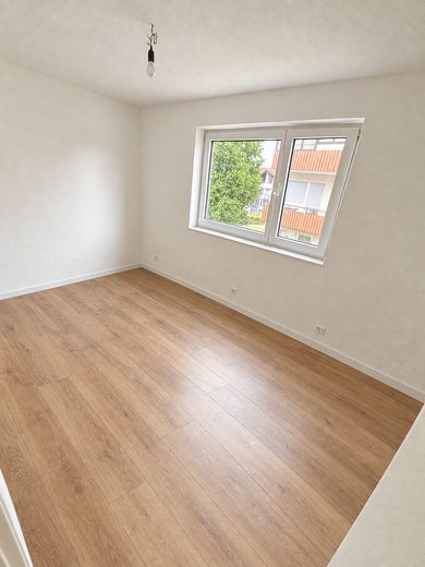 Rénovée en profondeur et prête à emménager : appartement moderne de 3 pièces en rez-de-chaussée à Hechingen | 61,5 m² – Arbeits-/Kinderzimmer KI opt.