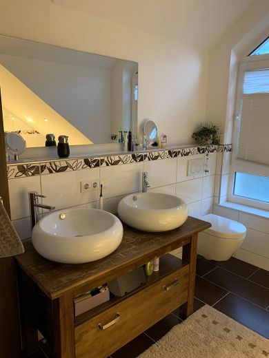 Badezimmer 1. OG