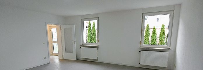 Wohnung im EG mit Terrasse und Gartenzugang