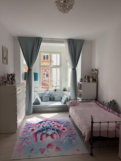 Amplio piso de 5 habitaciones – ideal para familias o parejas que buscan espacio – Kinder-/Arbeitszimmer