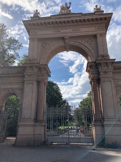 Pankow Florakiez semtinde kiralık, geniş 2 yatak odalı daire ve mutfak – Buergerpark