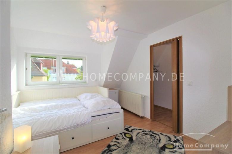 20877 HomeCompany Dresden Möbliert/Furnished 2-Zimmer Dachgeschosswohnung in Dresden-Naußlitz max. 2 Personen – 75dbfd26d39462b3ee2f5944f83c775131df92ed.jpg