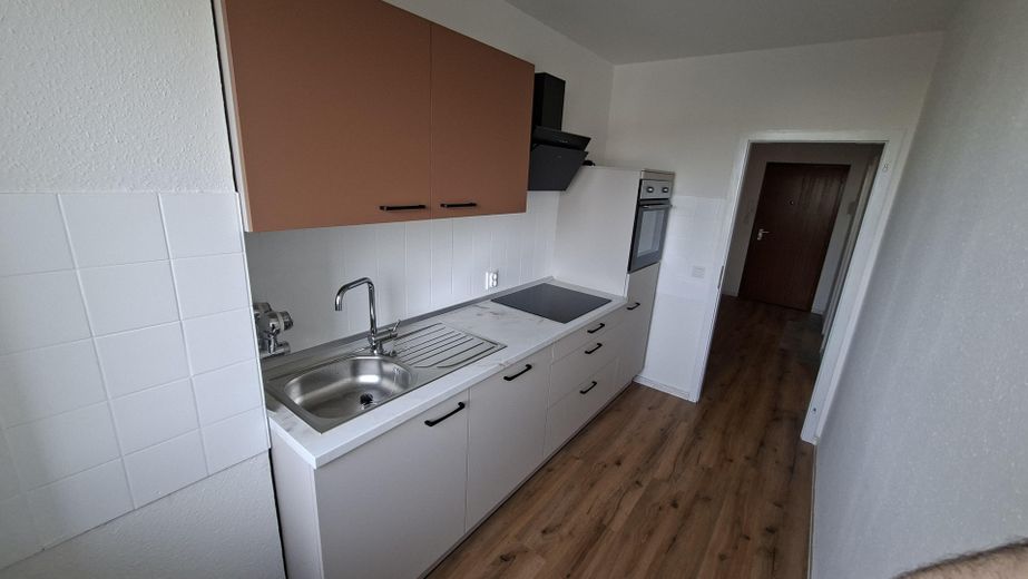 Teilsanierte 2-Zimmer Wohnung in guter Lage – Küche